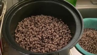 Blackeyed Peas Recipe and Happy New Year from Debbie of The FoodPrepping Channel [upl. by Oirasor]