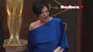 Liza Minnelli arrives at 86th Annual Academy Awards Redcarpet [upl. by Sidnala]