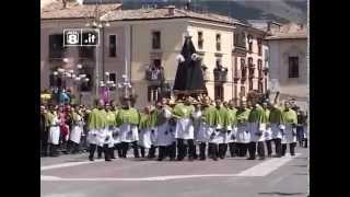 Sulmona  La Madonna che scappa in piazza [upl. by Ahsiad448]