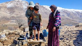 Washing the blanket with snow water in the cart [upl. by Ariaz62]