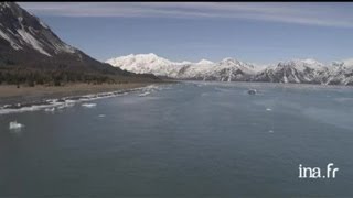 Alaska  glaciers du Mont Saint Elias [upl. by Ettenal56]