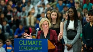 Premier Notley talks climate leadership and COP 21 with students  Nov 25 2015 [upl. by Decamp]