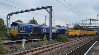 Hour at Nuneaton station 19924 [upl. by Havener]