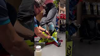 Foam Bootfitting 🎿 Perfekt angepasste Skischuhe für höchsten Komfort und maximale Kontrolle 💪 [upl. by Refotsirk]