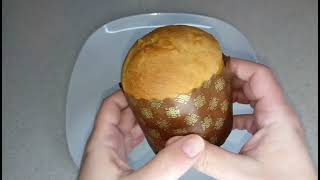 ASSAGGIO UN MINI PANETTONE FARCITO CON CREMA AL PISTACCHIO TASTE TEST PANETTONCINO PISTACHIO CREAM [upl. by Budwig]