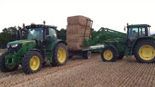 Ramassage et stockage de paille  John Deere 6610 avec chargeur  les 6r et 7r aux plateaux 🚜 [upl. by Tania878]