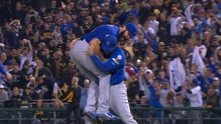 2015 NL WC Arrieta dominates fans 11 in fourhit shutout [upl. by Beedon]