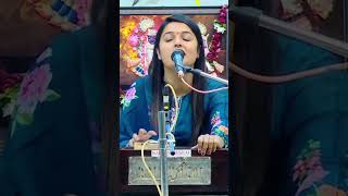 Rangbhini Radha Ne Lai Bethi Badha  Apexa Pandya  shorts alviramir gujaratisinger apexapandya [upl. by Nierman490]