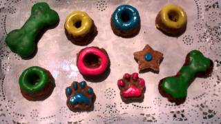 Royal Icing for Dogs Decorates Homemade Dog Treats [upl. by Onairot]