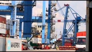 Publireportage arrivée portiques RTG  BOLLORE AFRICA LOGISTICS  juin 2013 [upl. by Treulich]