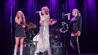 Maddie and Tae with Anna Vaus quotHeart they didnt breakquot 5324 MontgomeryAL [upl. by Alfonzo]