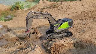 Tip and Tricks a mini Excavator Test Huina 1593 RC Remote Controller Excavator build the road P34 [upl. by Adnoved]