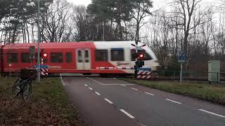 Spoorwegovergang Aalten  Dutch Railroad Crossing [upl. by Kronfeld]