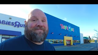 I Visit Toys R UsAnd Its Still Open [upl. by Langill]