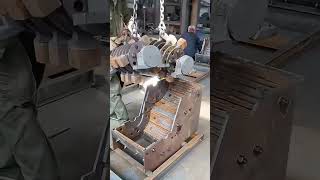 Assembly process of crusher hammer [upl. by Ryann]