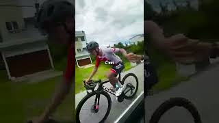 Une technique controversée 🤔 cyclisme sports sportsbike [upl. by Acinyt]