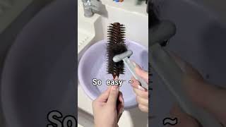 Hair brush cleani g easyway hairbrushcleaninghackcleaninghairaccessories [upl. by Ail]