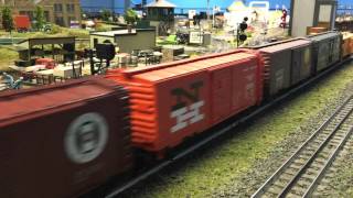 O Gauge Long Island RS1 pulling 20 boxcars plus caboose [upl. by Jerrylee]