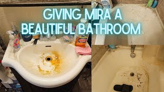 Helping a fellow YouTuber Mira  Peeling Away the Clutter with her bathroom satisfying bathroom [upl. by Melisa]