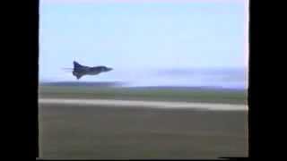 009 decolare evolutie 2 low pass MiG23 243 Bobocu 1990 [upl. by Cahra]