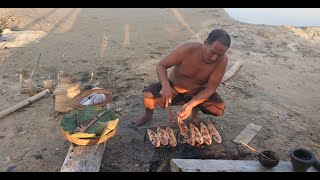 Primitive and Traditional Barbeque Sole Fish  Eating Delicious [upl. by Hotchkiss]