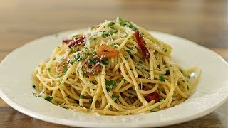 Spaghetti Aglio e Olio Recipe [upl. by Keiryt]