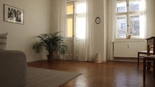 MINIMALISMUS ROOMTOUR 52qm in Berlin Prenzlauer Berg Update [upl. by Pulchi]