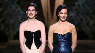 The funniest video of Meryl Streep with Anne Hathaway amp Emily Blunt  Oscars 2007 [upl. by Omsare]