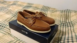 Sperry Topsider Boat Shoes Tan Authentic Original 2 Eye Review Urban Outfitters [upl. by Noivad]