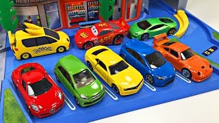 Best Toddler Learning Colors Hot Wheels Cars Trucks for Kids 1 Teaching Colours Tomica Highway Set [upl. by Chelsea]