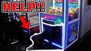 KID CAUGHT BREAKING INTO CLAW MACHINE [upl. by Anatola]