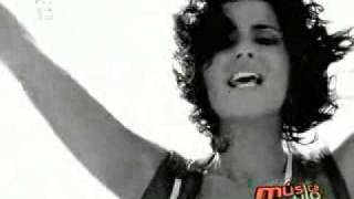 Nelly Furtado  En las manos de Dios [upl. by Llertnov]