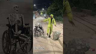 recogedor de basura es sorprendido 😮 viral tendencias viralvideo reels viralreels pakistan [upl. by Mulderig]