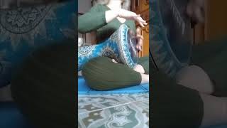 Split finger darbuka rolls  training [upl. by Idnahs]