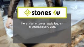 Instructiefilm keramische terrastegels leggen in gestabiliseerd zand [upl. by Hester]