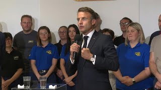 Choose France Emmanuel Macron visite une usine McCain dans la Marne  AFP Images [upl. by Zenia]