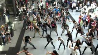 Flashmob Bahnhof Nürnberg [upl. by Averil]