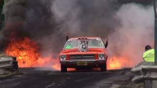 BLOWN V8 HOLDEN HQ  KRANKY  CATCHES FIRE IN THE BURNOUT FINALS AND LIGHTS UP KANDOS [upl. by Eilsew42]