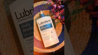 Lubriderm daily moisture lotion review  lotion [upl. by Enenstein]