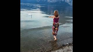 Озеро Траунзее в Альпах 🏔🦢⛰️💃 traunsee alpen austria [upl. by Jeavons]