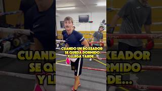 CUANDO UN BOXEADOR SE QUEDA DORMIDO🥊😂😴boxeo boxeador dormido sueño risas humor real viral [upl. by Aynos60]