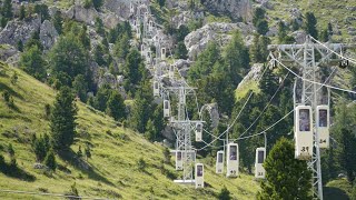 Sassolungo Funivia  Langkofel Seilbahn Abenteuerliche Fahrt zur Langkofelscharte cable car [upl. by Maleen609]