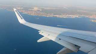 Boeing 737 800 Ryanair landing to Zadar Airport [upl. by Assele]