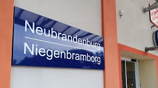 Plattdeutsche Begrüßung am Bahnhof [upl. by Ennovad37]