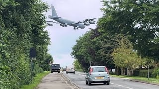 B52 landing at RAF FAIRFORD [upl. by Hilar]