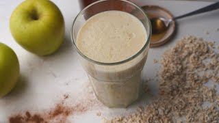 ¡Prepara este LICUADO de AVENA con MANZANA en 2 minutos [upl. by Lorrad]