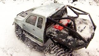 RC crawler Axial SCX10 Honcho RTR 22  First snow [upl. by Boiney]