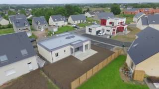 Maison Contemporaine à toit terrasse  Vue aerienne par Drone [upl. by Nylatsyrc]