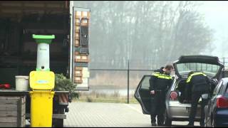 Wietplantages opgerold op industrieterrein in Meppel [upl. by Htinek]