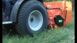 TRMR Rinieri shredder collecting mower Trincia con cassone di raccolta [upl. by Haroldson]